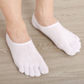 Chaussettes en coton à coupe basse blanche à cinq doigts pour hommes